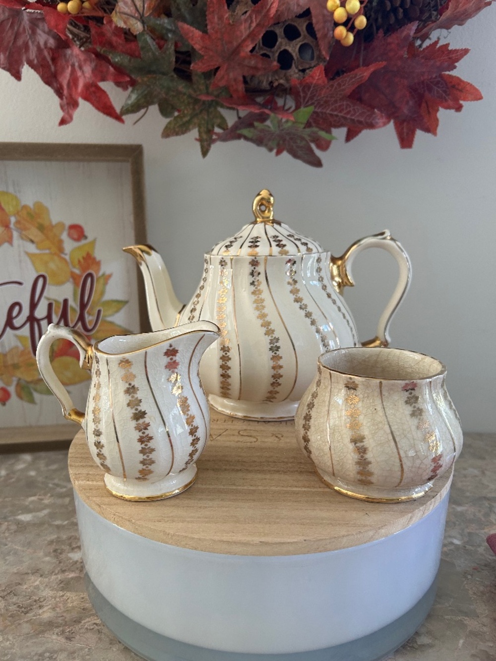 Vintage Sadler 3 Pc Tea Set